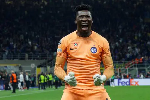 Onana inviolato supera Sarti. Pioli il primo a perdere 4 derby di fila