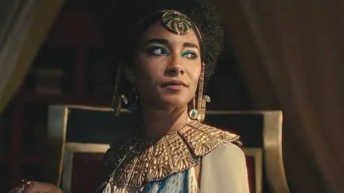 "Falsifica la storia". La docu-serie su Cleopatra (nera) di Netflix è un flop