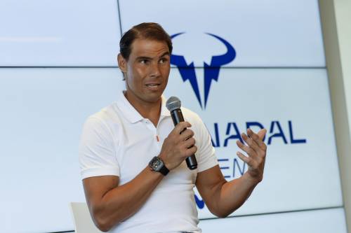 La confessione di Nadal: "Niente Roland Garros, 2024 il mio ultimo anno"