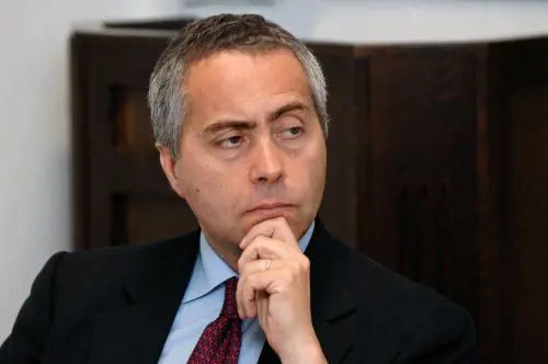 Bankitalia sposa la linea dell'euro-austerity: "No alla flat tax, meglio tassare le rendite"