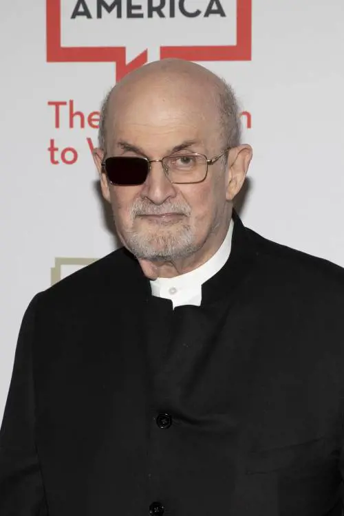 Da Charlie Hebdo a Rushdie: critiche e violenze