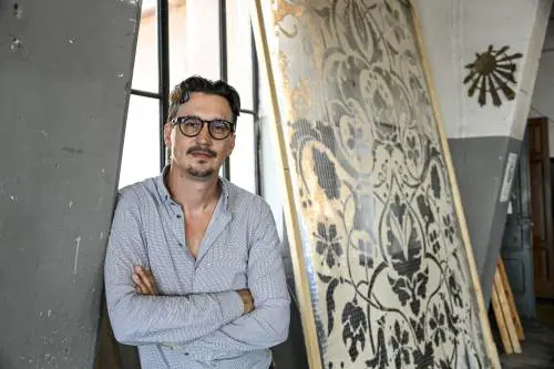 "Il nome della rosa" profuma di Scala. Il romanzo di Eco diventa un'opera