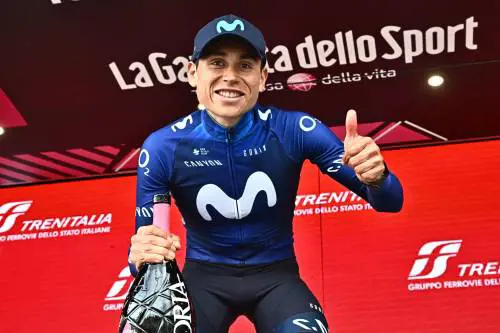 Gli ammutinati del Giro: anche in bici si pedala tra "rivendicazioni sindacali"