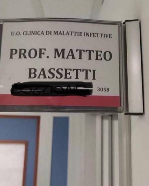 "Bassetti cog***ne", l'incursione contro il virologo nella sua clinica