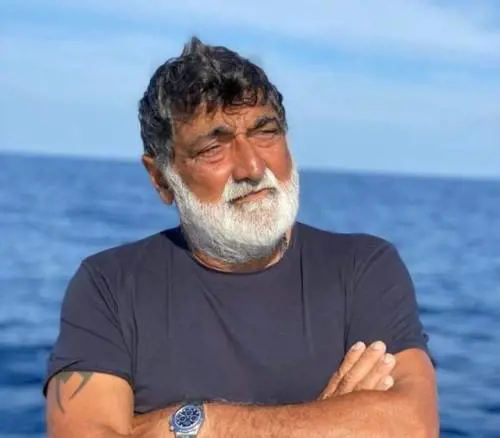 Bancarella, Rolex e moto. Il Baffo da Crema: "Per vendere inventavo poesie"