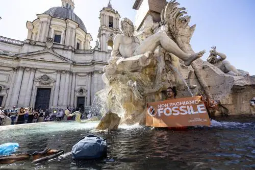 "Vi ascoltiamo". Il Pd accarezza ancora gli eco-vandali