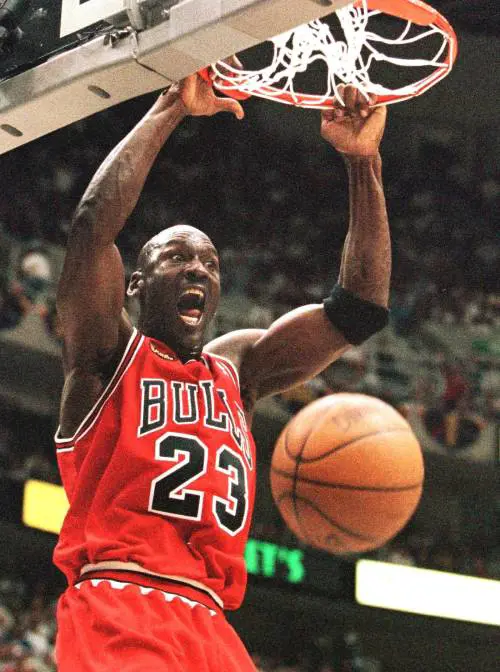 50 giocatori (olimpici) più ricchi di sempre: Michael Jordan è al primo posto