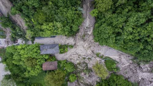 Emilia-Romagna, nuovo allarme: il fango diventa cemento