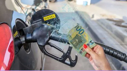 “Costerà 2mila euro in più”. Lo studio choc sulle auto ‘green’ Euro 7