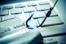 Con finte mail truffa online i risparmiatori: 31enne nei guai