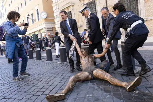 Il Bestiario, l'Ambientaligno