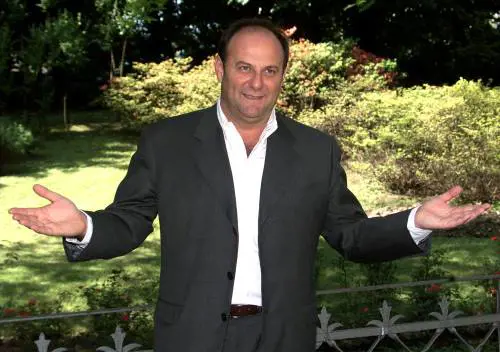 "La ruota della fortuna" di Gerry Scotti debutta dopo il Tg