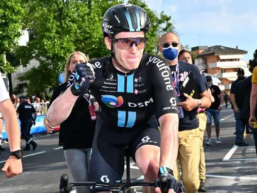 Giro veramente d'Italia: Dainese beffa Milan. Suo il duello fra velocisti