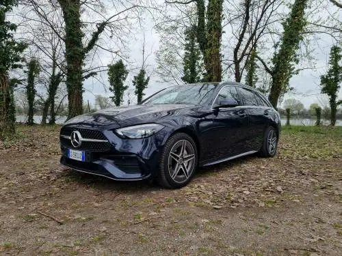 Mercedes Classe C 300e: le foto del plug-in della Stella