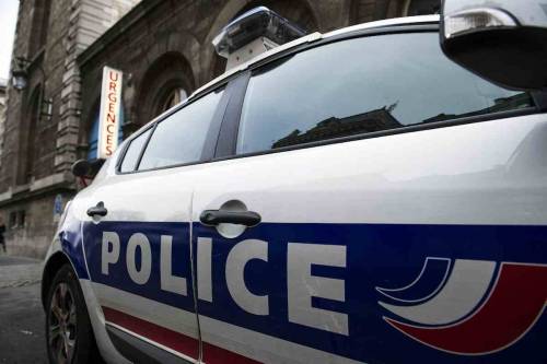 Notte di esplosioni in Corsica: gli indipendentisti minacciano Macron
