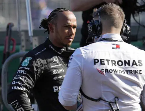 Ferrari, suggestione Hamilton. E intanto Leclerc...