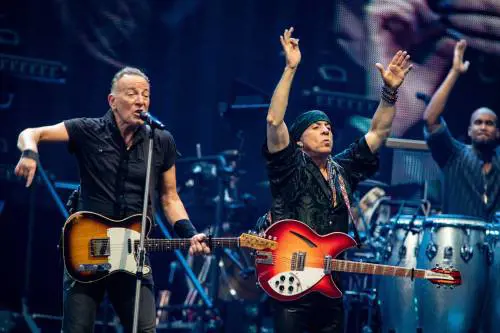"Alluvione? Non ne sapevamo nulla", cosa c'è dietro il concerto di Springsteen