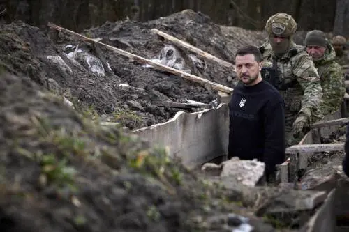Dalla caduta di Bakhmut alla risposta di Kiev: cosa svela la trincea ucraina
