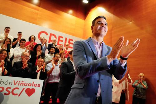 La Spagna alle urne, in ballo 12 regioni. Nel Paese torna la voglia di bipolarismo