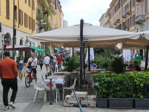 Corso Como, terra di nessuno: la rabbia dei commercianti contro Sala