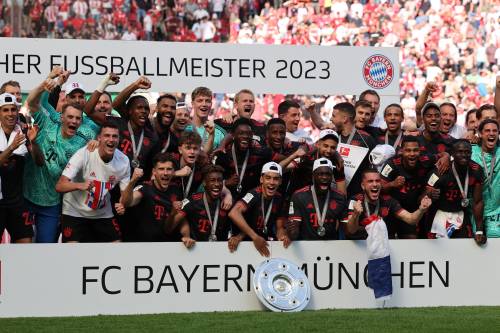Bundesliga, follia Dortmund: il Bayern vince l'11° titolo consecutivo