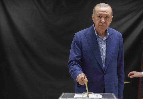 Erdogan verso la riconferma: il Sultano in vantaggio su Kilicdaroglu