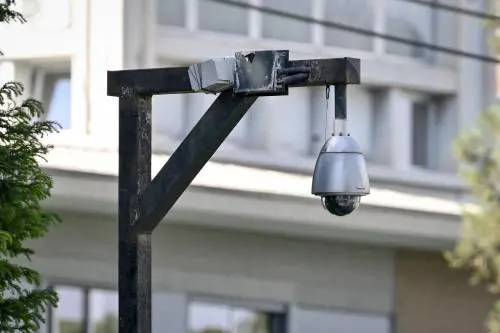 "Telecamera su una forca". Il Pd si butta sul caso Iran