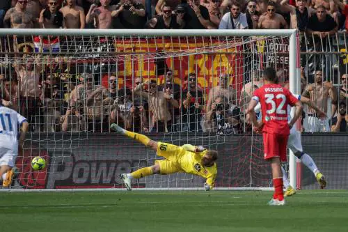 Gytkjaer, dal rigore sbagliato a quello causato: Colombo salva Lecce al 101'