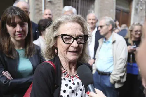 "A Siena prometto merito e trasparenza. Giorgia e io simili per la schiettezza"