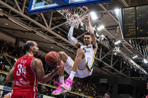 Chi è Victor Wembanyama: la nuova promessa del basket Nba