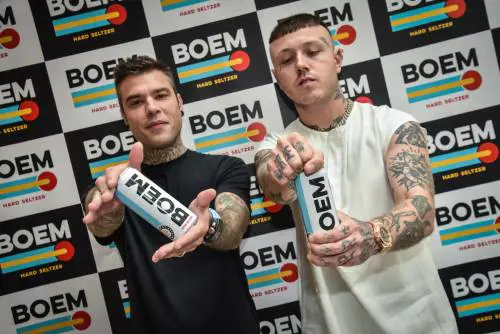 Ecco chi c'è dietro Boem, la nuova bevanda di Fedez e Lazza