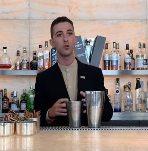 Il lavoro da barman, le due donne, la lite: chi è il compagno di Giulia Tramontano indagato per omicidio