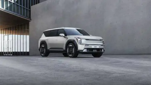 Kia EV9, il nuovo SUV elettrico a sette posti 