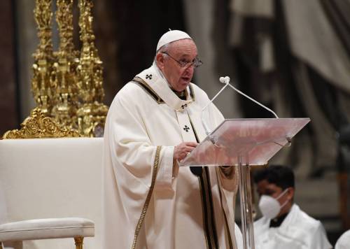 "Aveva una tempra energica". Papa Francesco ricorda Berlusconi 