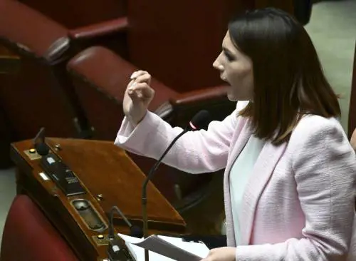 Fiducia sui giudici contabili. L'opposizione si spacca