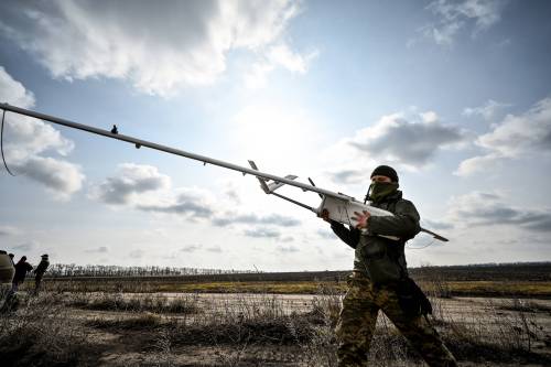 Kiev prepara "l'armata dei droni": la mossa per fermare l'avanzata russa