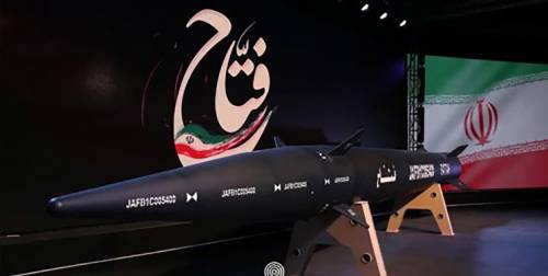 Un missile balistico "ipersonico": l'ultima minaccia dei pasdaran