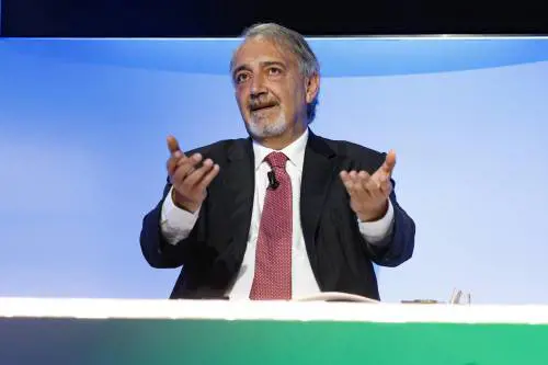 "Parole a titolo personale, valuterò". Rocca interviene sul caso De Angelis