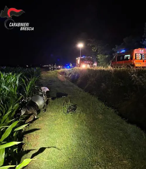 Travolto in monopattino nel bresciano: 38enne scaraventato dalla strada