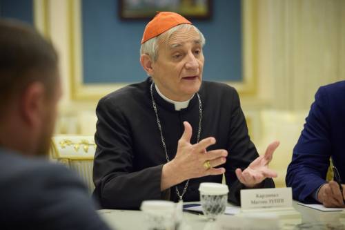 La pace del Vaticano: missione di Zuppi a Washington