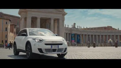Fiat 600e, svelate le prime foto ufficiali del nuovo SUV elettrico