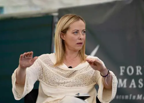 "Mes stupido stigma. Schlein? Autoritaria. La piaga femminicidi emergenza culturale"