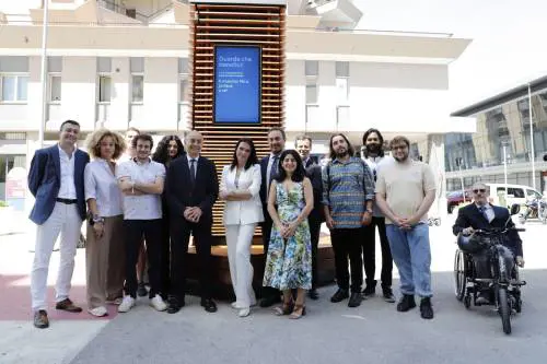 Inaugurata a Bari la "foresta urbana": ecco City Tree, il progetto anti inquinamento di JTI e Save the Planet