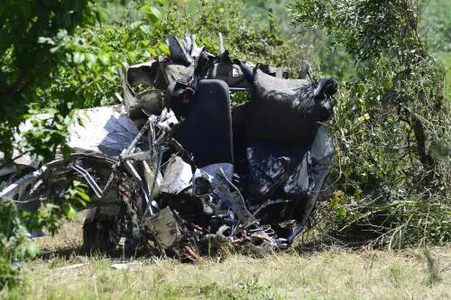 Caserta, precipita un ultraleggero: morti padre e figlio