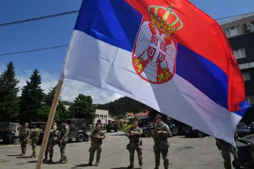 Bomba a orologeria alle porte dell'Ue: cosa si rischia
