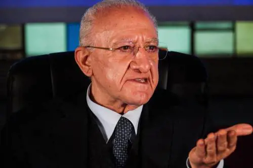 Tessere vaccinali inutili. Indagine sulla Campania