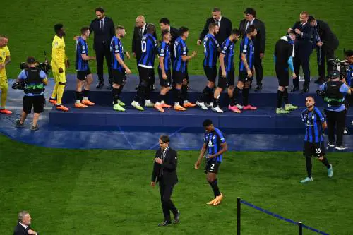 Inter, il sogno è stato bello. Triplete triste per l'Italia e il City festeggia quello vero