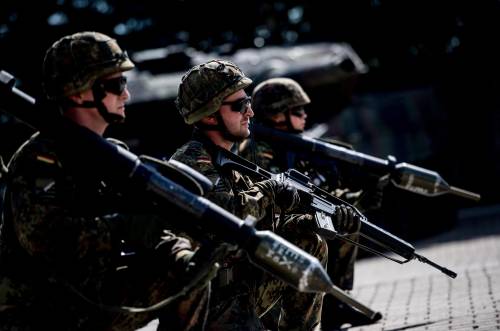 L'esercito comune e la Nato: perché l'Ue rischia un altro flop