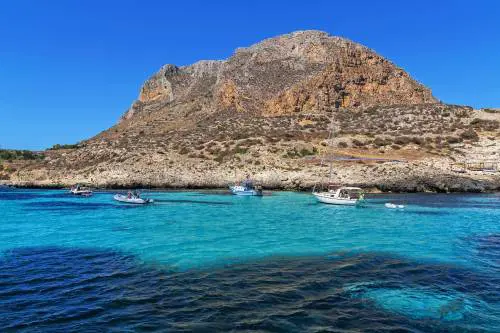 Isola di Favignana, cosa vedere e le spiagge più belle