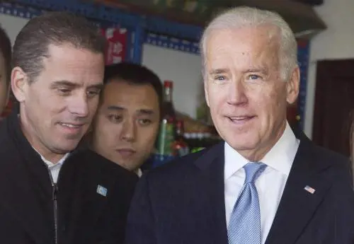 Tasse evase e armi, Hunter Biden patteggia. La Casa Bianca: "Ti amiamo e sosteniamo"